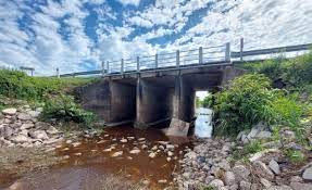 CONSTRUCCIÓN DE PUENTE Y ACCESOS SOBRE A° BAÍ. RN N° 12.  – Desierta