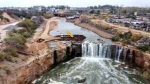 Paralización en la cascada del Saladillo: “Si no se retoman las obras, está en peligro la sustentabilidad del puente”