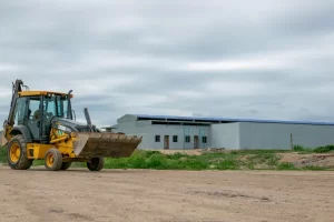 Obra pública en crisis: con la emergencia se le dará prioridad a escuelas y la cárcel