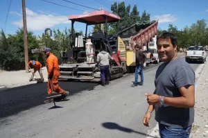 Freno a la obra pública: Zapala asfaltará un corredor vial con el aporte de una empresa