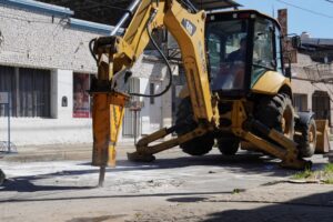 Zárate – SE DIO INICIO AL PLAN DE BACHEO DE HORMIGÓN