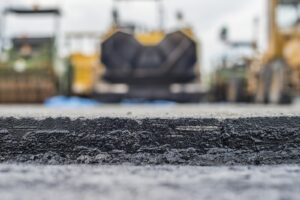 Obra concreto asfáltico en caliente y bacheo superficial