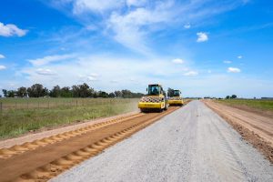 EERR adjudicó el primer grupo de obras del Plan de Recuperación de Caminos y Rutas