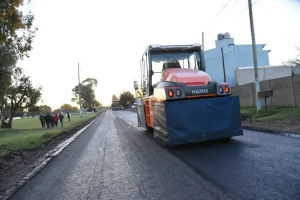 Arturo Seguí: comenzó el plan de obras con pavimentación del acceso principal, mejoras viales, luminarias y escuelas