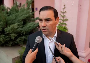 Valdés defendió la inversión en obra pública en la Capital y respondió críticas