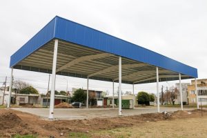 Nuevo polideportivo en Berisso: estructuras metálicas y fundaciones a medida para una obra de 1.073 m²