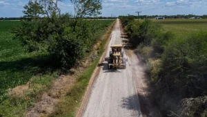 Santa Fe invierte más de $10.800 millones para transformar la red de caminos rurales en más de 40 distritos