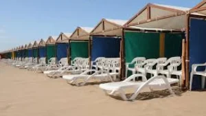 Verano 2026 en Mar del Plata: alquilar un departamento costará 25% más y las carpas de playa superan los $3 millones